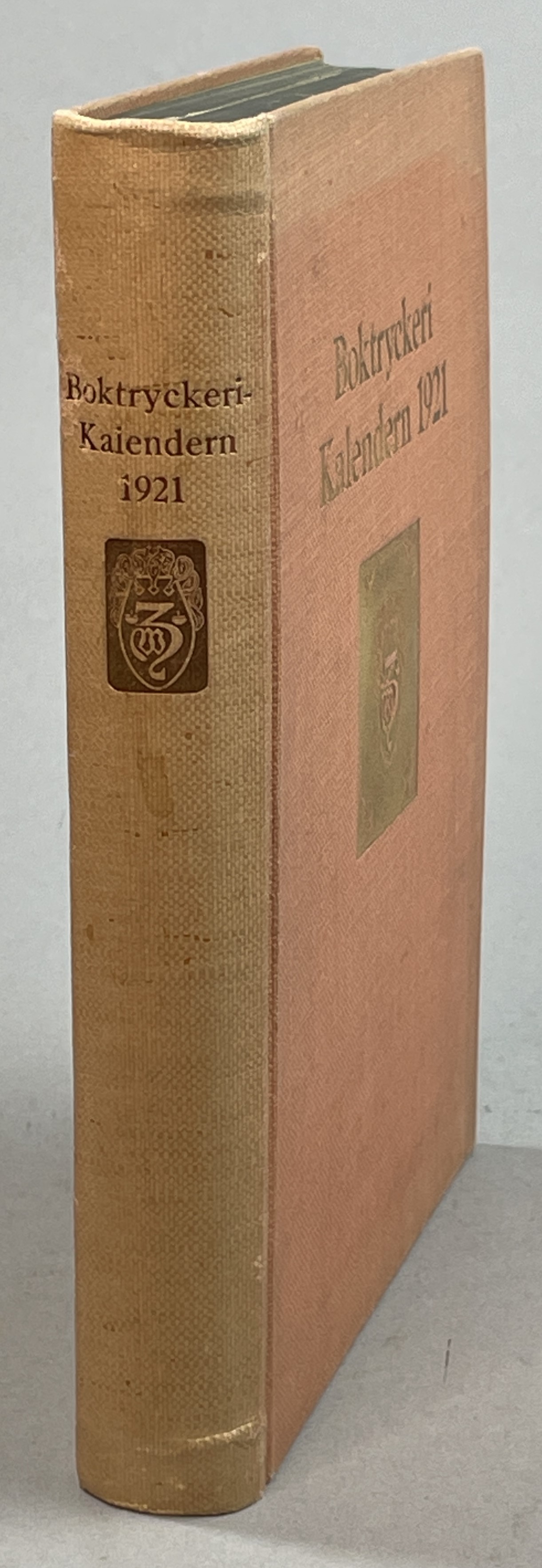 Boktryckeri Kalendern 1921. Under medverkan av framstående fackmän utgiven af Wald. Zachrisson. 16:de årgången.