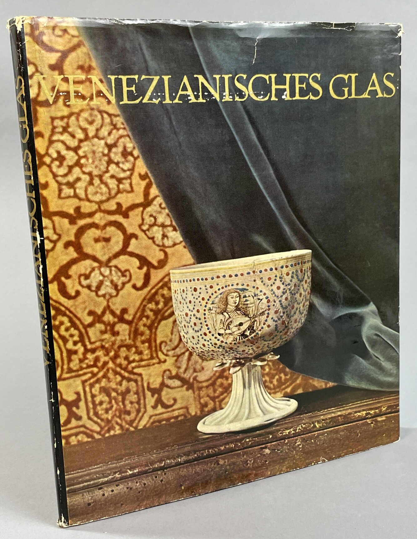 Venezianisches Glas [aus Tschechoslowakischen Sammlungen]. Photographien und Buchgestaltung von W. und B. Forman. Deutsch von Oskar Vogel.