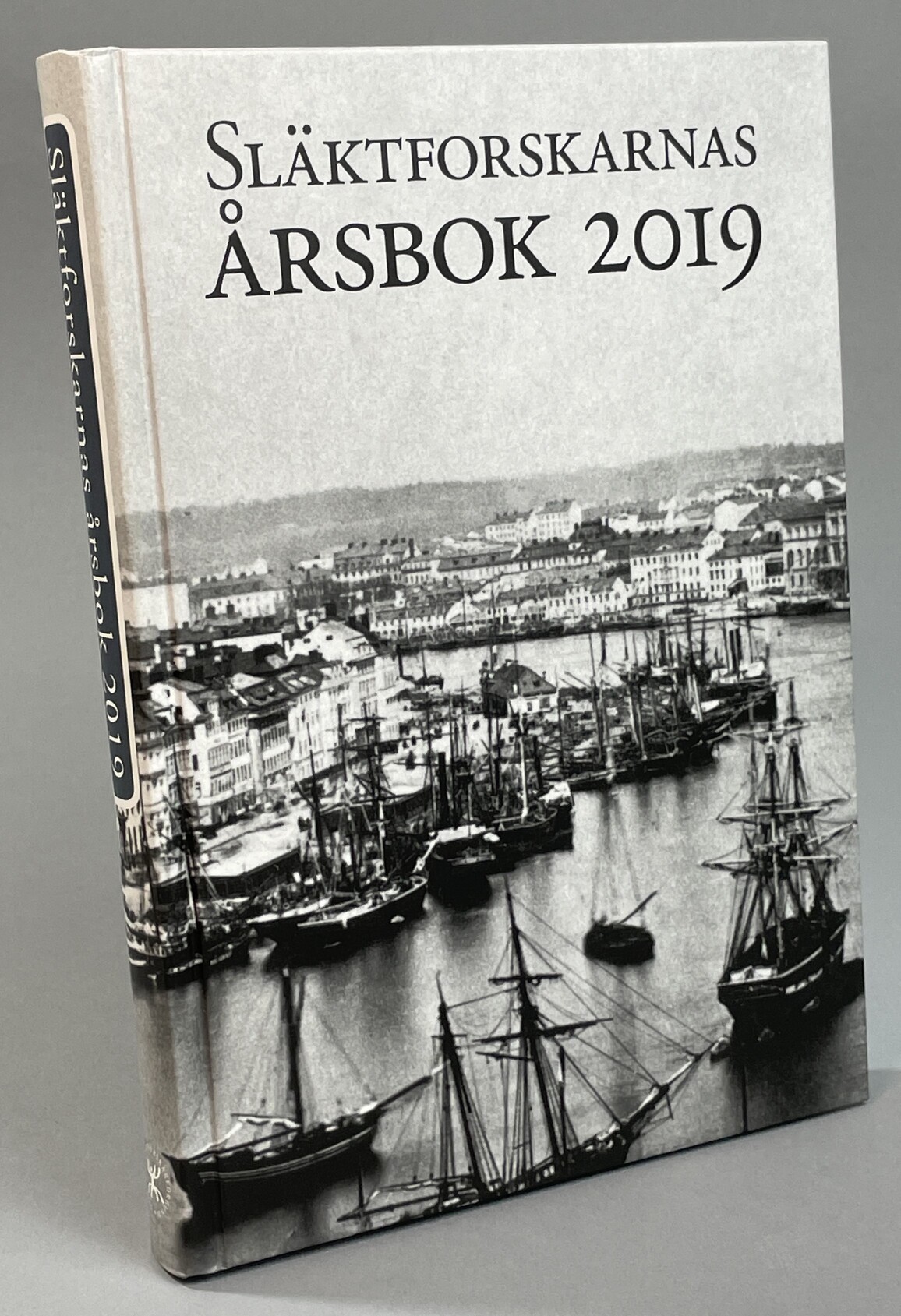 Släktforskarnas årsbok 2019. Utgiven av Sveriges Släktforskarförbund.