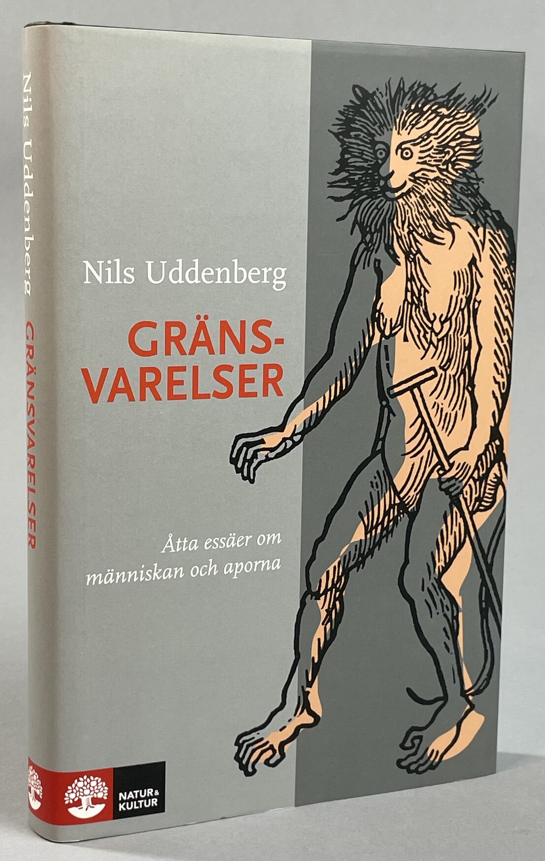 Gränsvarelser. Åtta essäer om människan och aporna. [Utg. av] Natur & Kultur.