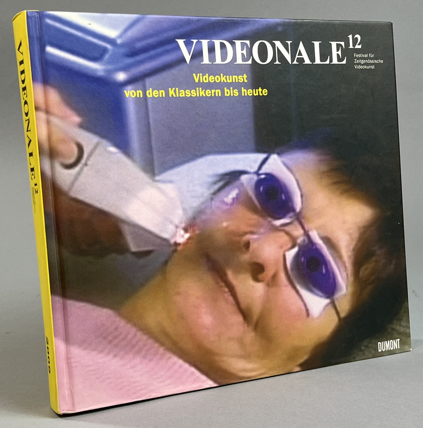 Videonale 12. [Videokunst von den Klassikern bis heute]. 26. März - 26. April 2009. 25 Jahre Videonale.