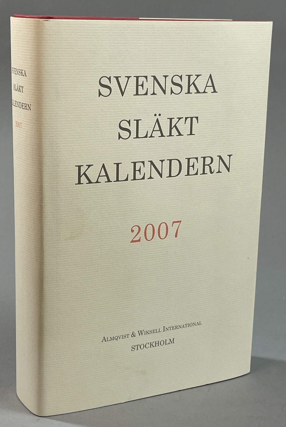 Svenska släktkalendern 2007. Utgiven av Elisabeth Thorsell, Tomas Risbecker, Thord Bylund och Torsten Berglund. 30:e årgången. (Ny följd).