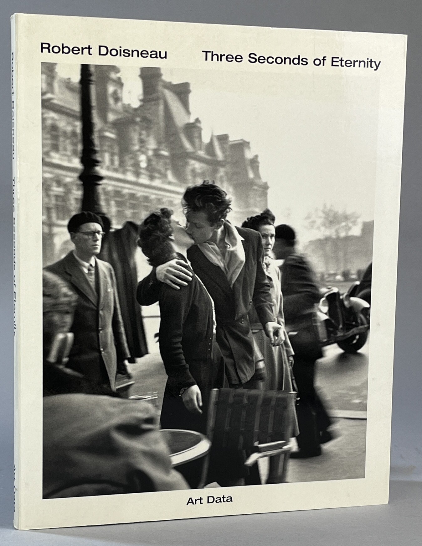 Robert Doisneau. Three Seconds of Eternity. 101 photographs with an essay by the photographer.