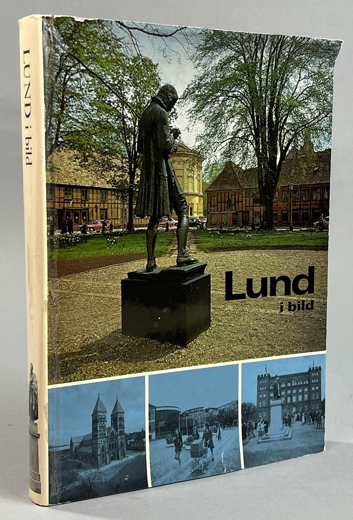 Lund i bild. Foto: Erik Liljeroth. Text: Richard Holmström under medverkan av Yngve Löwegren. [Utg. av] Allhems Förlag.