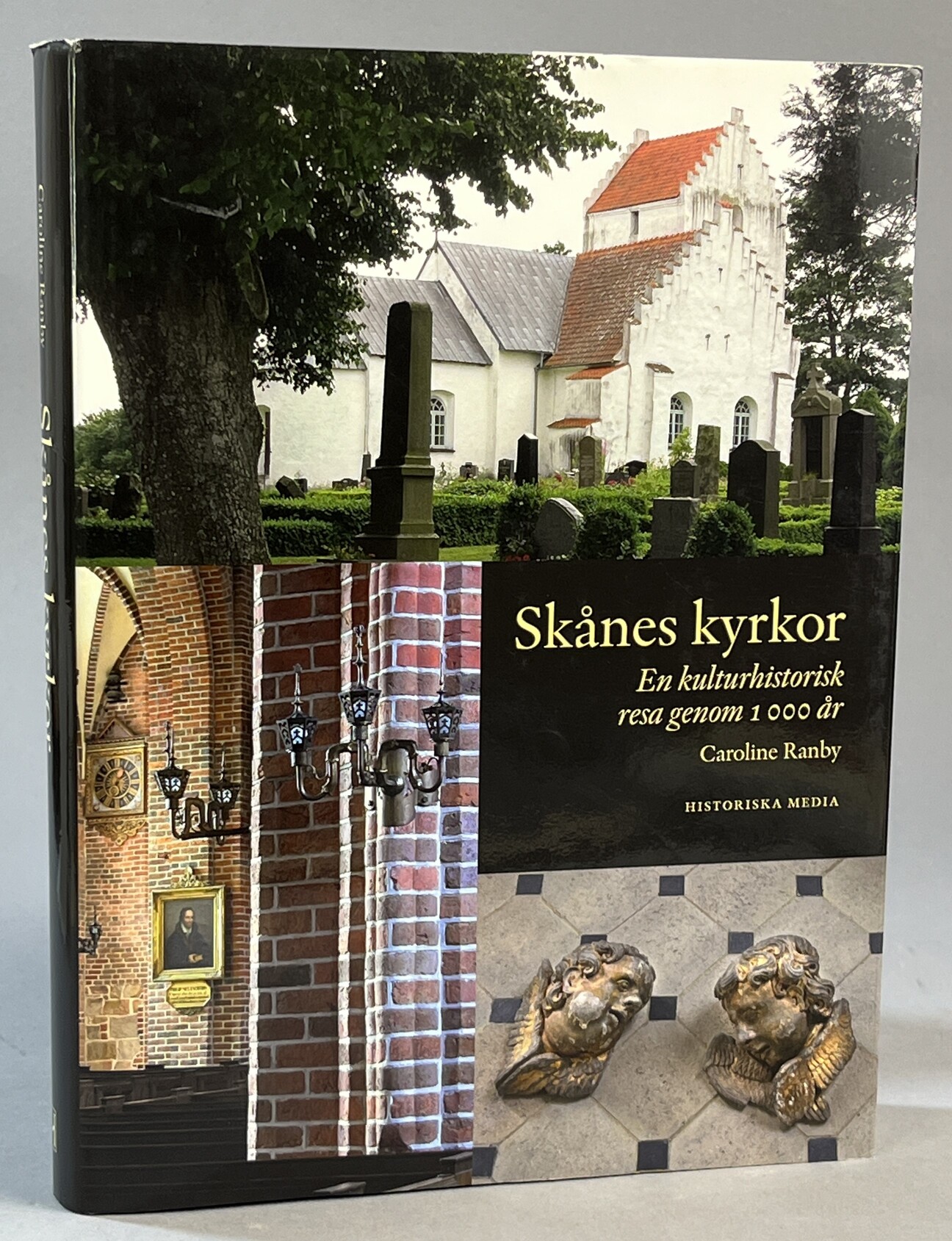 Skånes kyrkor. En kulturhistorisk resa genom 1000 år. [Utg. av] Historiska Media.