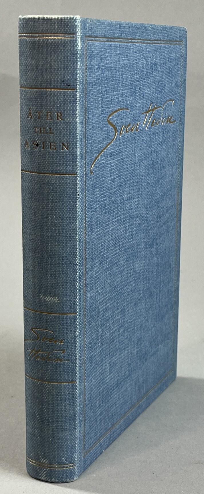 Åter till Asien. Min expedition 1927-1928 med svenskar, tyskar och kineser genom öknen Gobi. [Utg. av] Albert Bonniers Förlag.