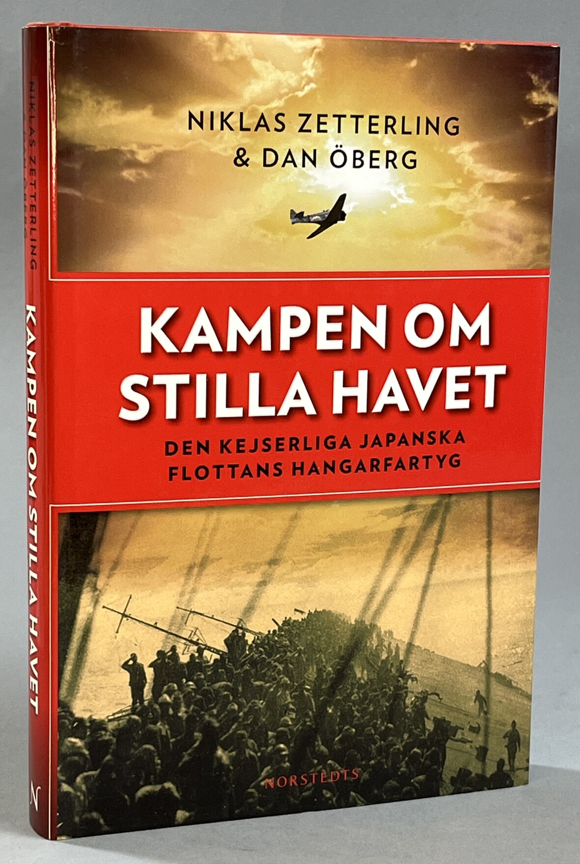 Kampen om Stilla havet. Den kejserliga japanska flottans hangarfartyg. [Utg av] Norstedts.