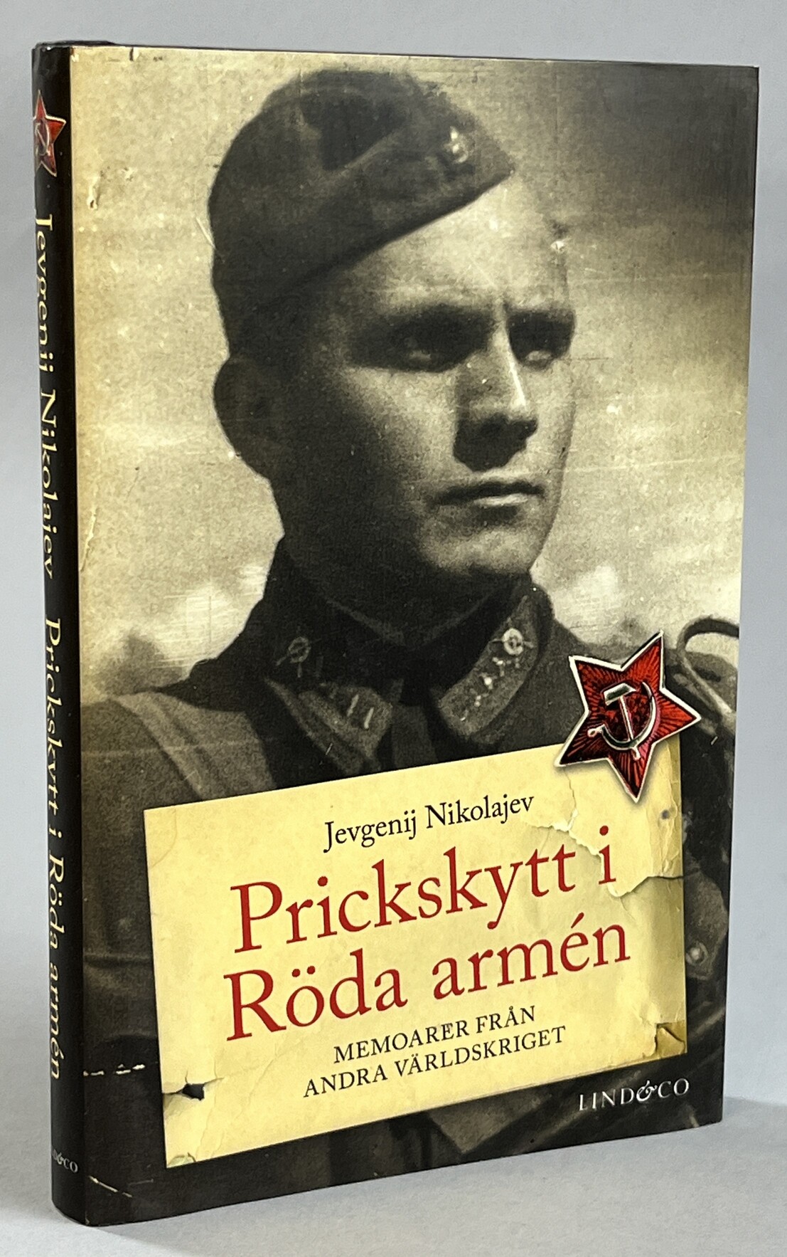 Prickskytt i Röda armén. Memoarer från andra världskriget. Översättning Kjell Waltman och Inge R.L. Larsson. [Utg. av] Lind & Co.