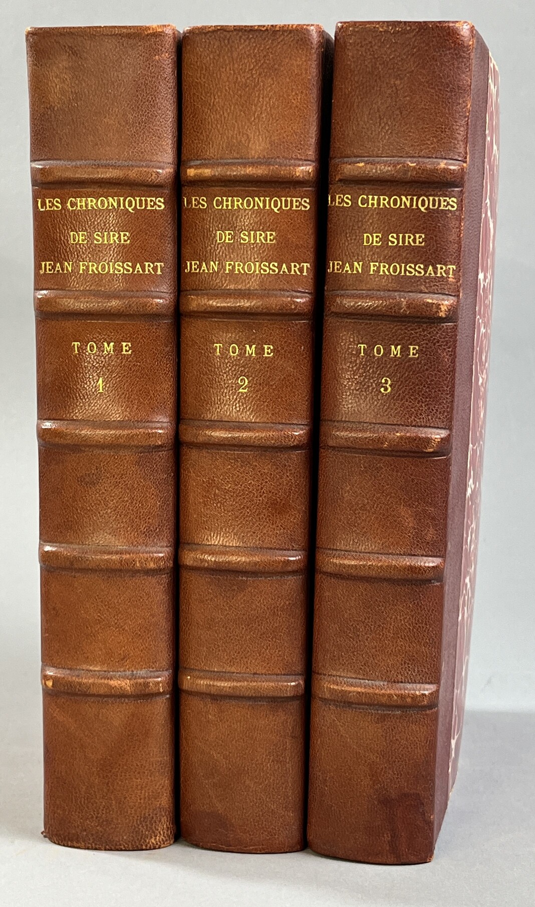 Les Chroniques de Sire Jean Froissart, qui traitent des merveilleuses emprises, nobles aventures et faits d`armes, advenus en son temps, en France, Angleterre, Bretagne, Bourgogne, Escosse, Espaigne, Portingal et es autres parties. Avec notes par J.A.C. Buchon. Nouvelle Édition. 1-3.