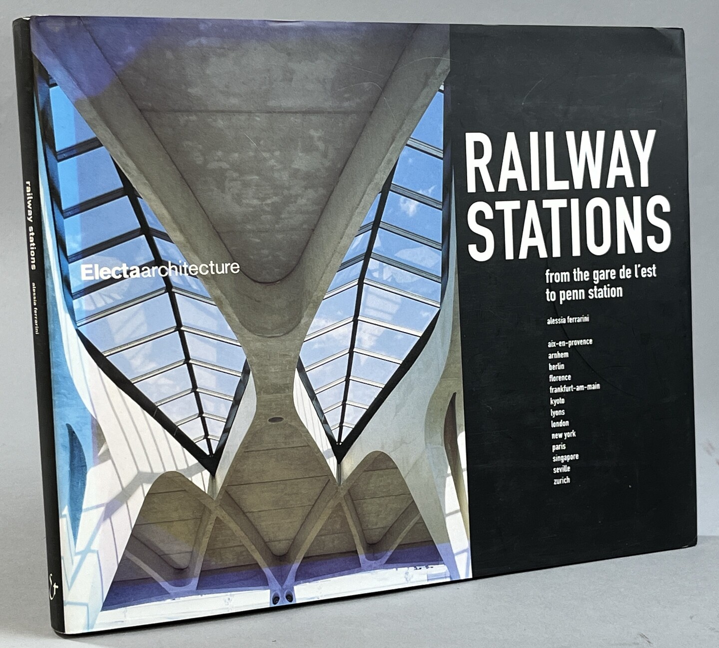 Railway Stations. From the Gare de l´Est to Penn Station.