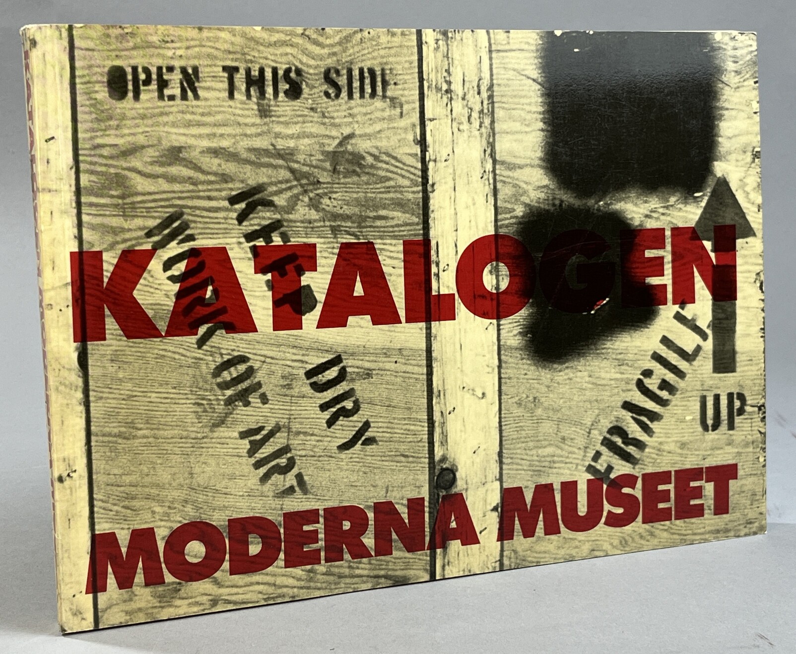 Katalogen över Moderna museets samlingar av svensk och internationell 1900-talskonst. [Utg. av] Moderna museet.