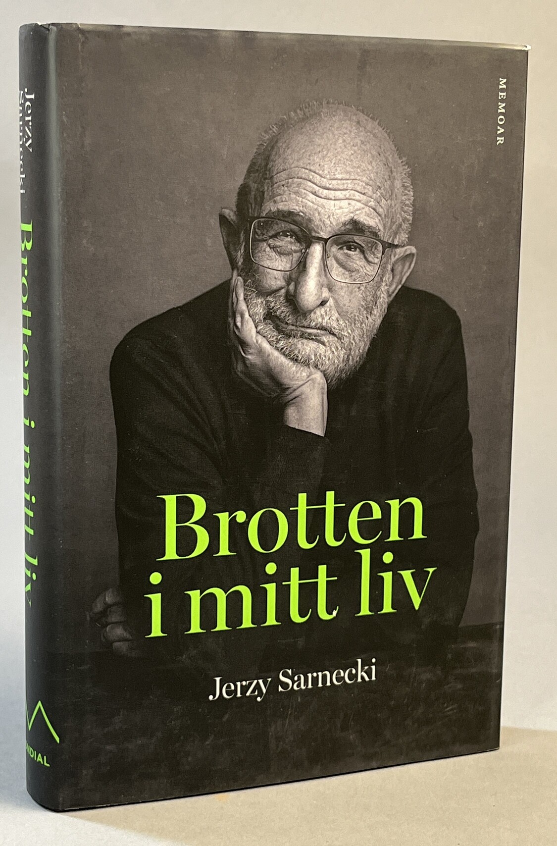 Brotten i mitt liv. [Memoar]. [Utg. av] Mondial.