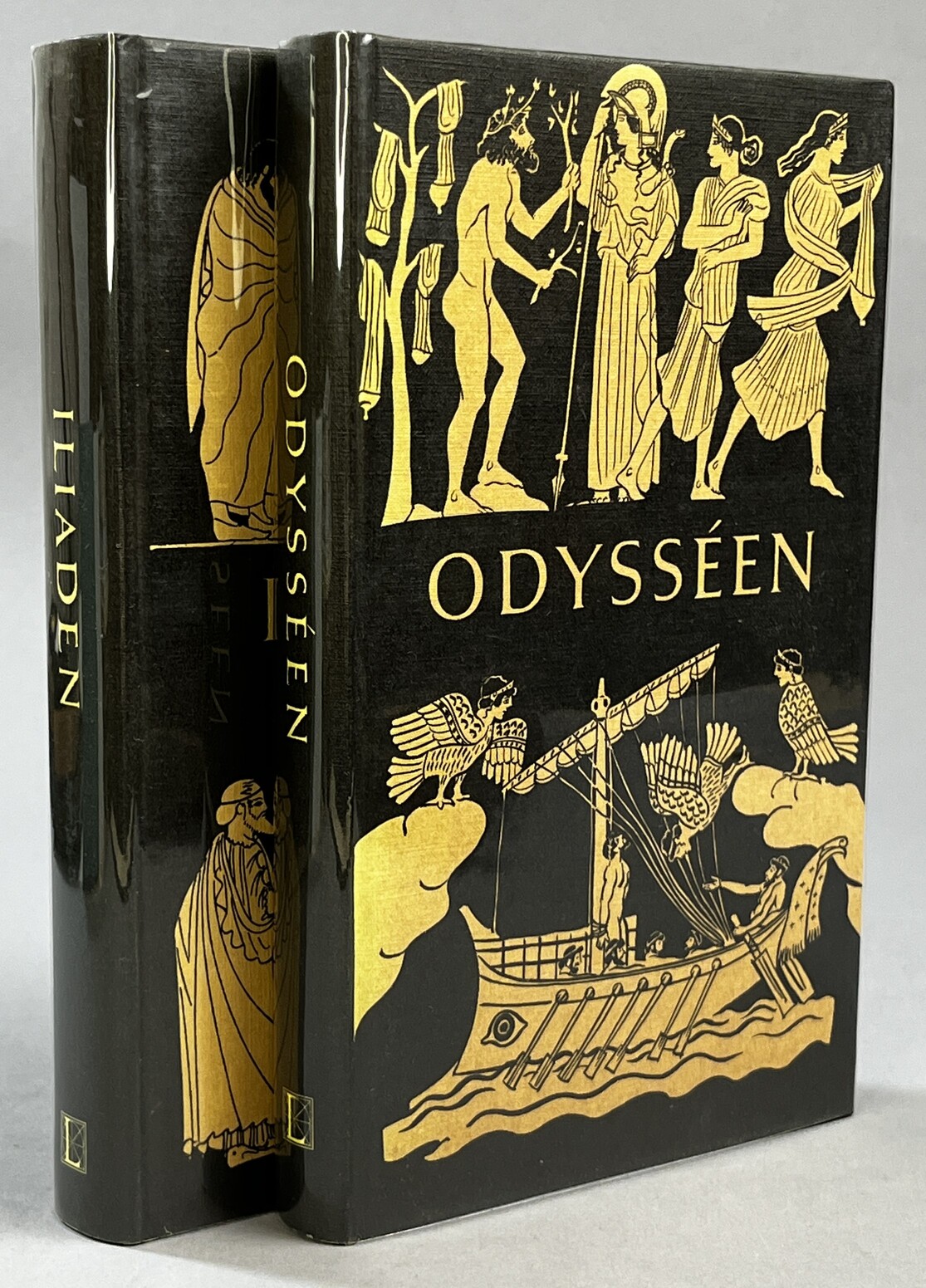 Homeros' Iliad. Från grekiskan av Erland Lagerlöf. I bearbetning och med inledning av Gerhard Bendz. [tillsammans med:] Homeros' Odyssé. Från grekiskan av Erland Lagerlöf. I bearbetning och med inledning av Gerhard Bendz. Med företal av Harry Martinson. [Utg. av] LiberLäromedel.