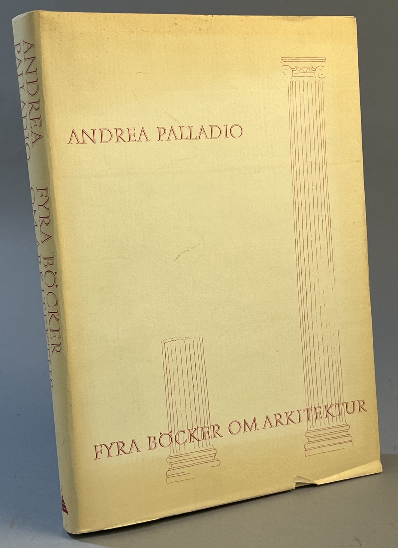 Fyra böcker om arkitekturen. Översättning från italienska originalets första upplaga av Ebba Atterbom med biträde i tekniska frågor av Anna Mohr Branzell. Inledande förord av Martin Olsson ... [Utg. av] Vinga Bokförlag.