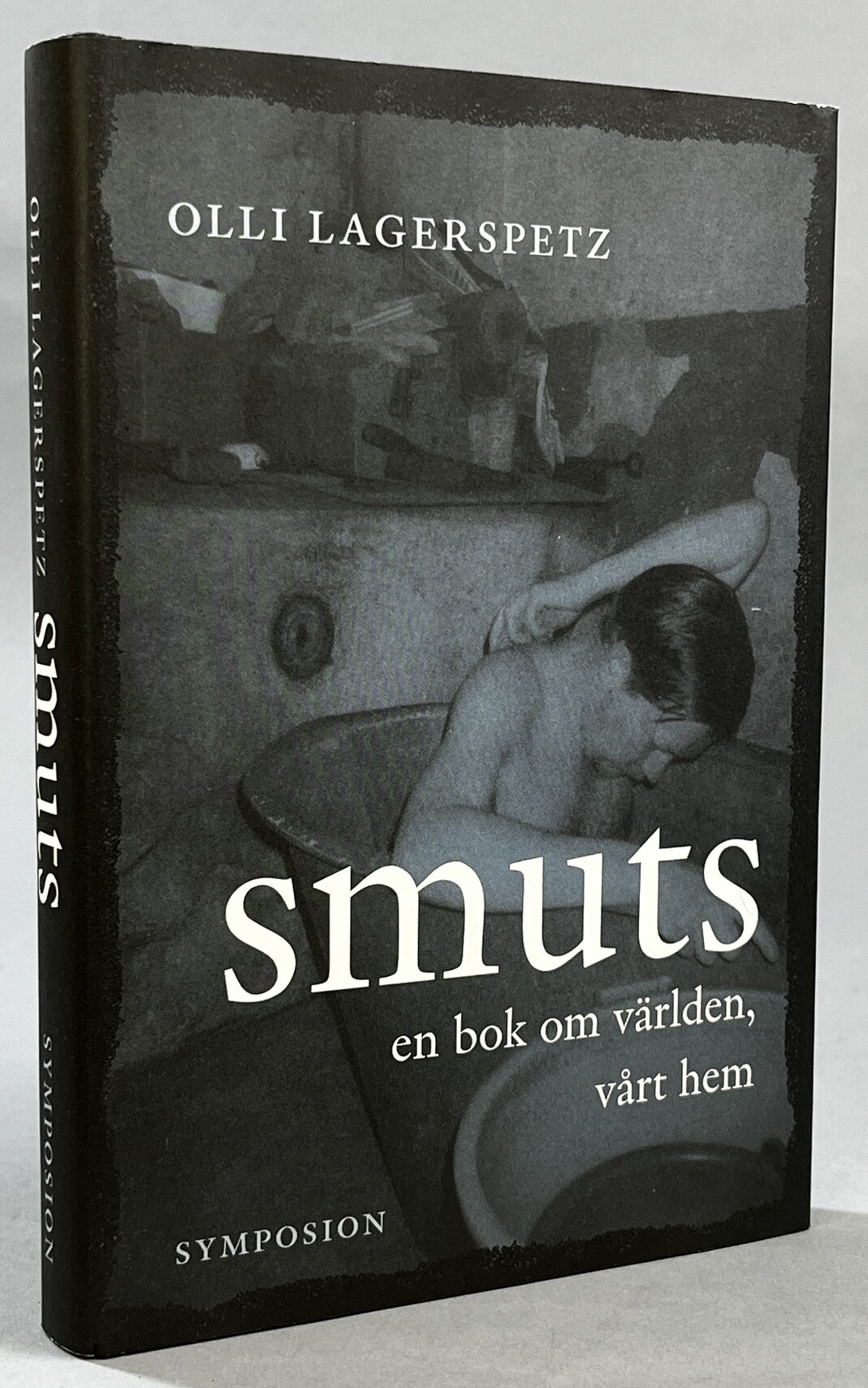 Smuts. En bok om världen, vårt hem. [Utg. av] Brutus Östlings Bokförlag Symposion.