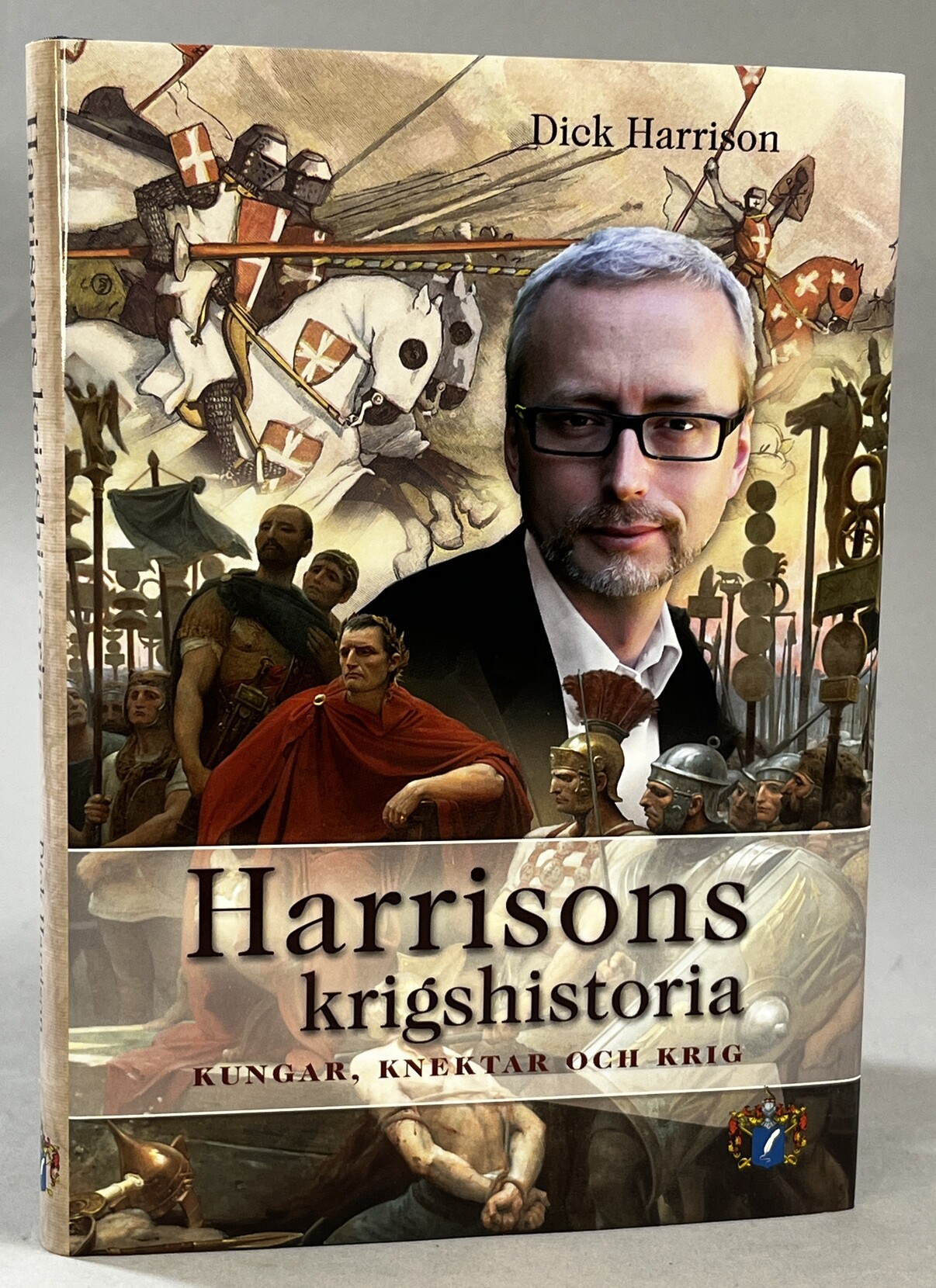 Harrisons krigshistoria. Kungar, knektar och krig. [Utg. av] Svenskt Militärhistoriskt Bibliotek.