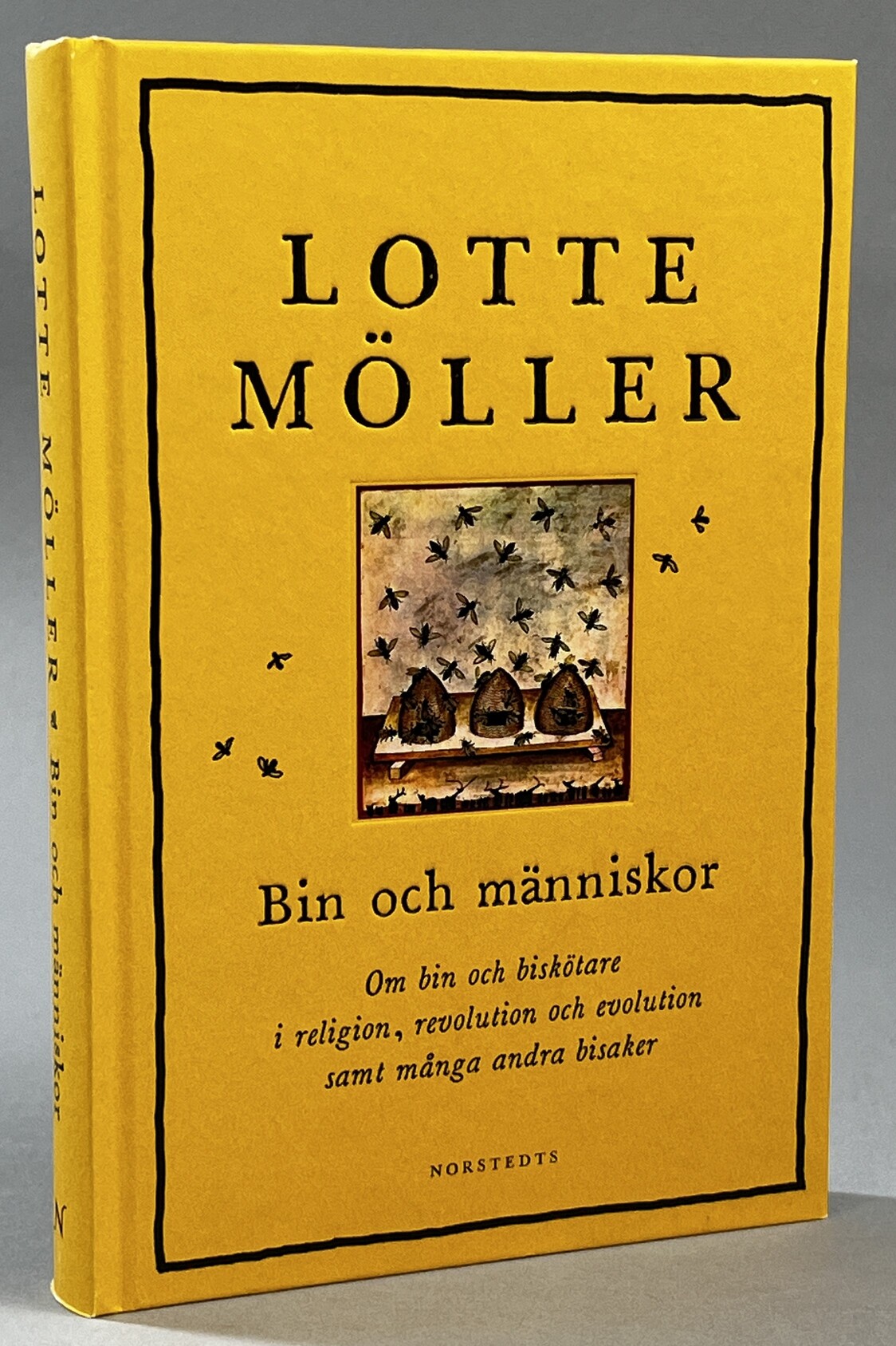 Bin och människor. [Om bin och biskötare i religion, revolution och evolution samt många andra bisaker]. [Utg. av] Norstedts.