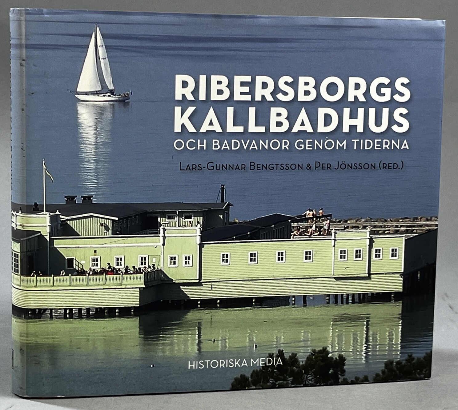 Ribersborgs kallbadhus och badvanor genom tiderna. [Utg. av] Historiska Media.