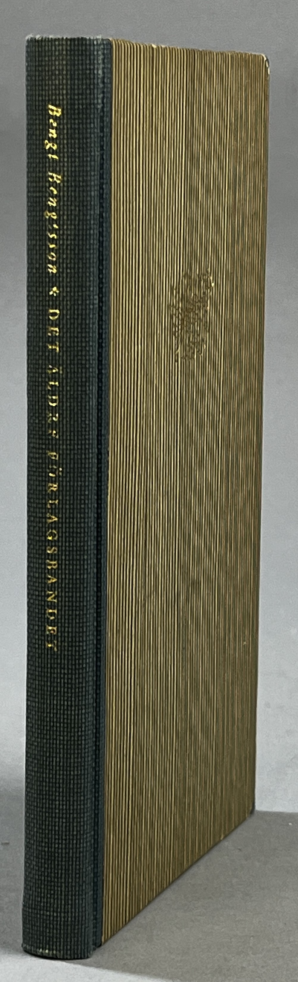 Det äldre förlagsbandet. Studier över svenskt bokbinderi under tidigt 1800-tal jämte en kort biografi över Alfred Lundin. [Utg. av] Alfr. Lundins Bokbinderi AB.