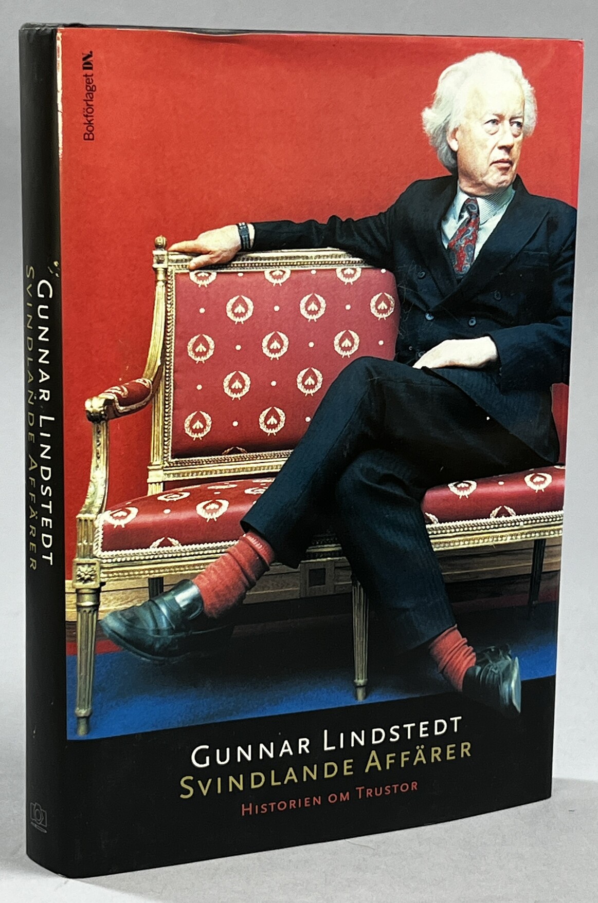 Svindlande affärer. Historien om Trustor. [Utg. av] Bokförlaget DN.