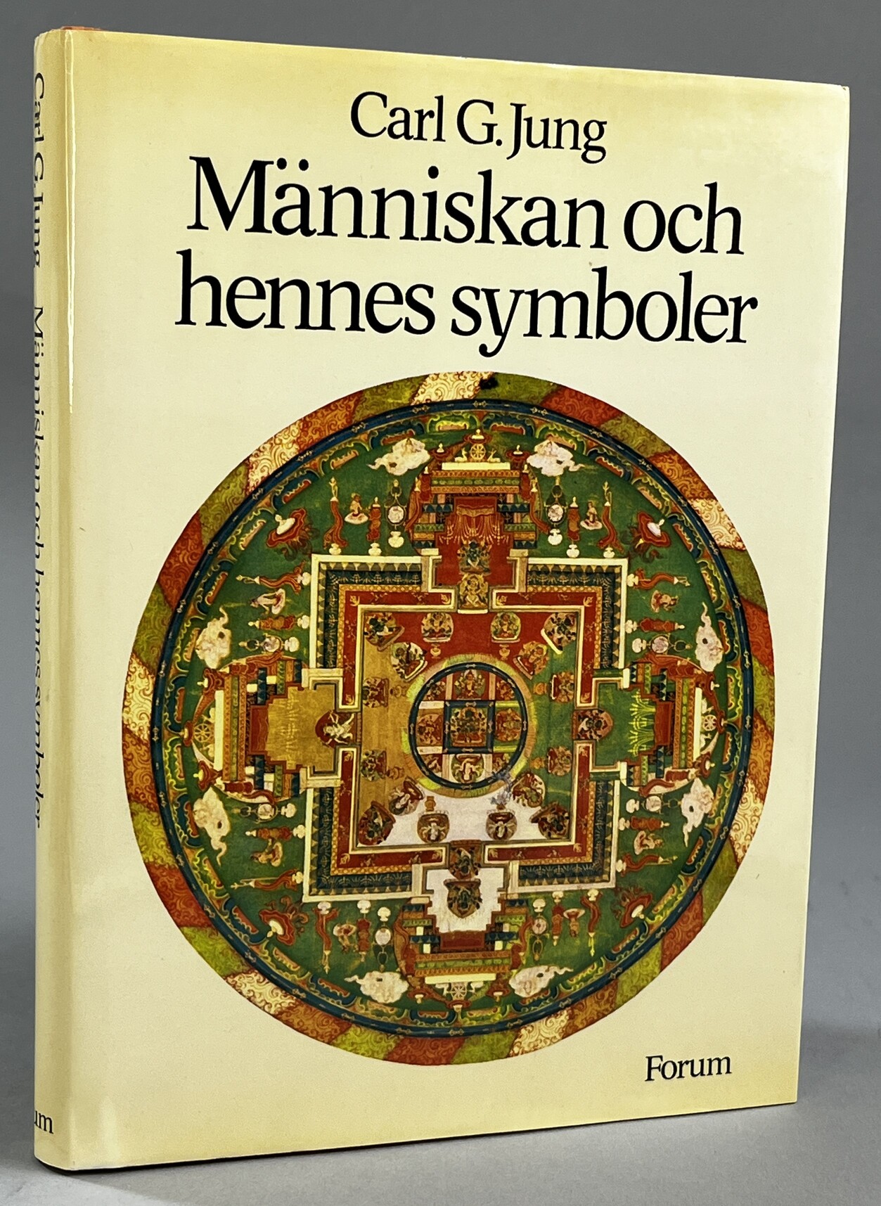 Människan och hennes symboler. I samarbete med M.-L. von Franz, Joseph L. Henderson, Jolande Jacobi och Aniela Jaffé. Översättning Karin Stolpe.