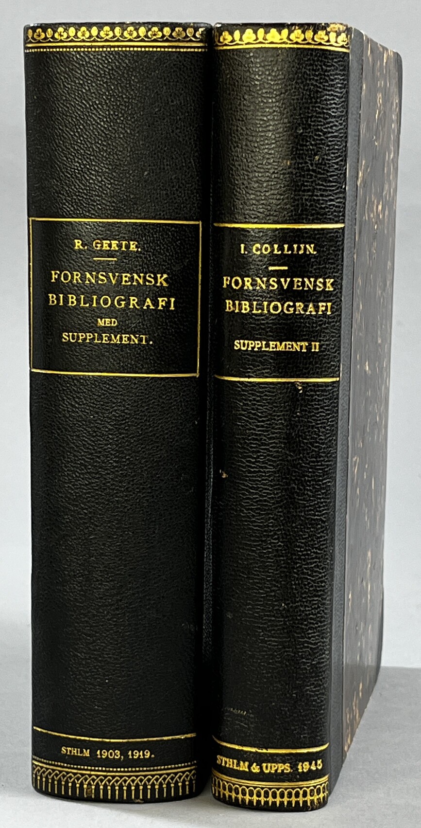Fornsvensk bibliografi. Förteckning öfver Sveriges medeltida bokskatt på modersmålet samt därtill hörande litterära hjälpmedel, utabetad af Robert Geete. [sammanbunden med:] Fornsvensk bibliografi. Supplement. Förteckning öfver Sveriges medeltida bokskatt på modersmålet 1901-1917, samt därtill hörande litterära hjälpmedel. Jämte bihang: Kalendarium Svecicum. [samt:] Fornsvensk bibliografi. Supplement II. Förteckning över Sveriges medeltida bokskatt på modersmålet 1918-1944, samt därtill hörande litterära hjälpmedel. Häft. I. [... Häft. 2; ... Häft. 3.].
