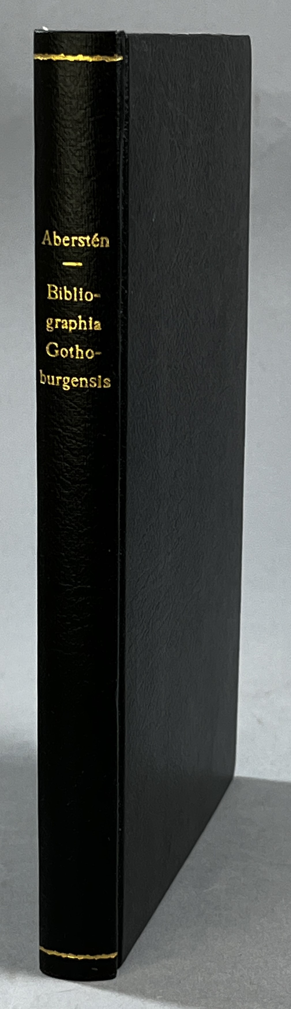 Bibliographia Gothoburgensis. Systematisk förteckning över skrifter rörande Göteborg utkomna t.o.m. år 1920. jämte alfabetiskt register. På uppdrag av jubileumsutställningen utarbetad av S. Aberstén.