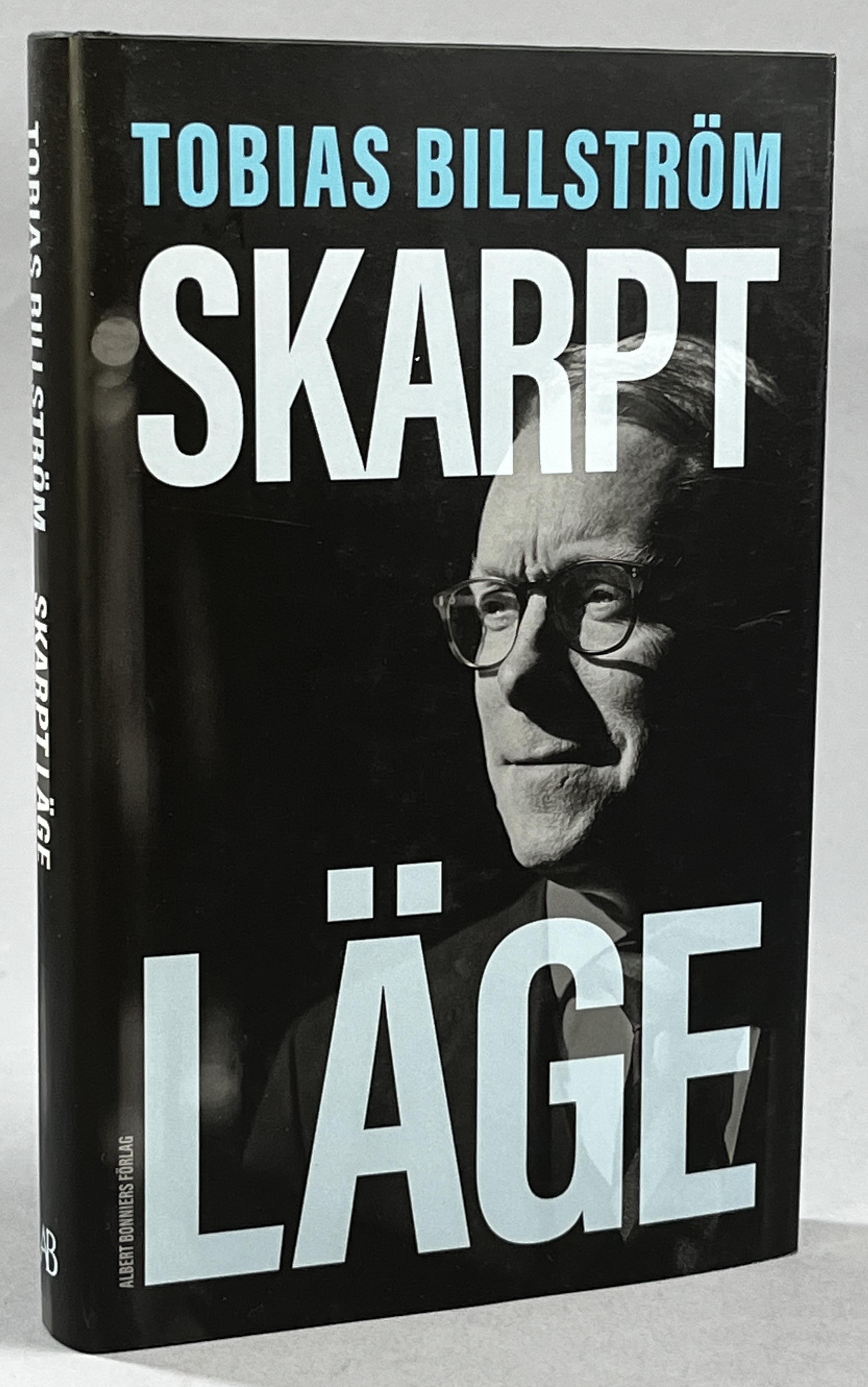 Skarpt läge. [Utg. av] Albert Bonniers förlag.
